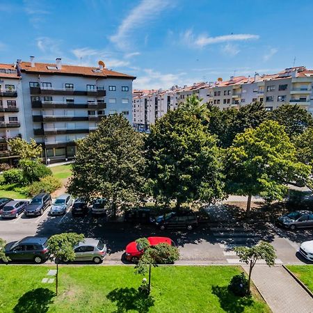 Mira-Ria - Apartamento Em Bairro Calmo E Central Авиеро Екстериор снимка