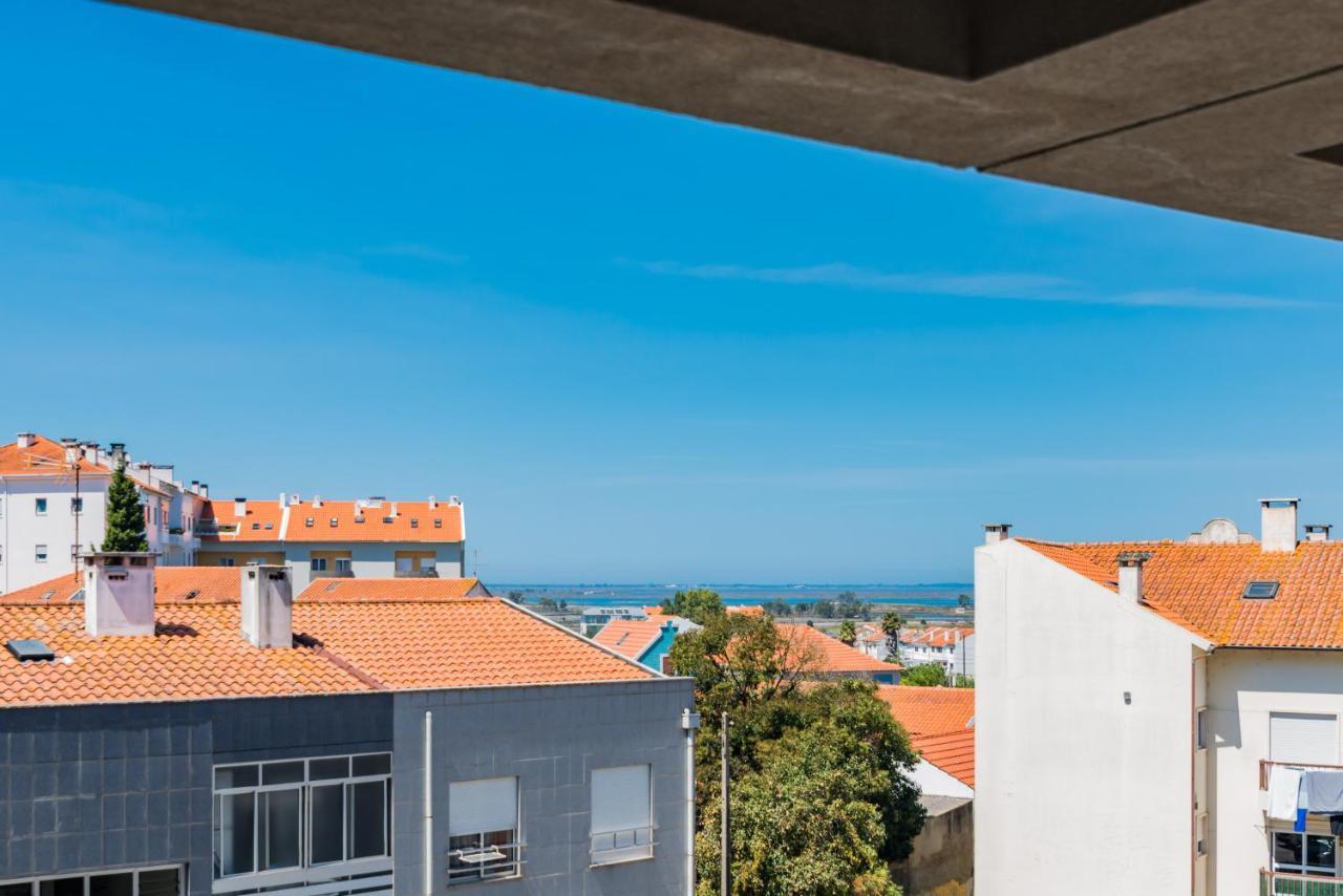 Mira-Ria - Apartamento Em Bairro Calmo E Central Авиеро Екстериор снимка
